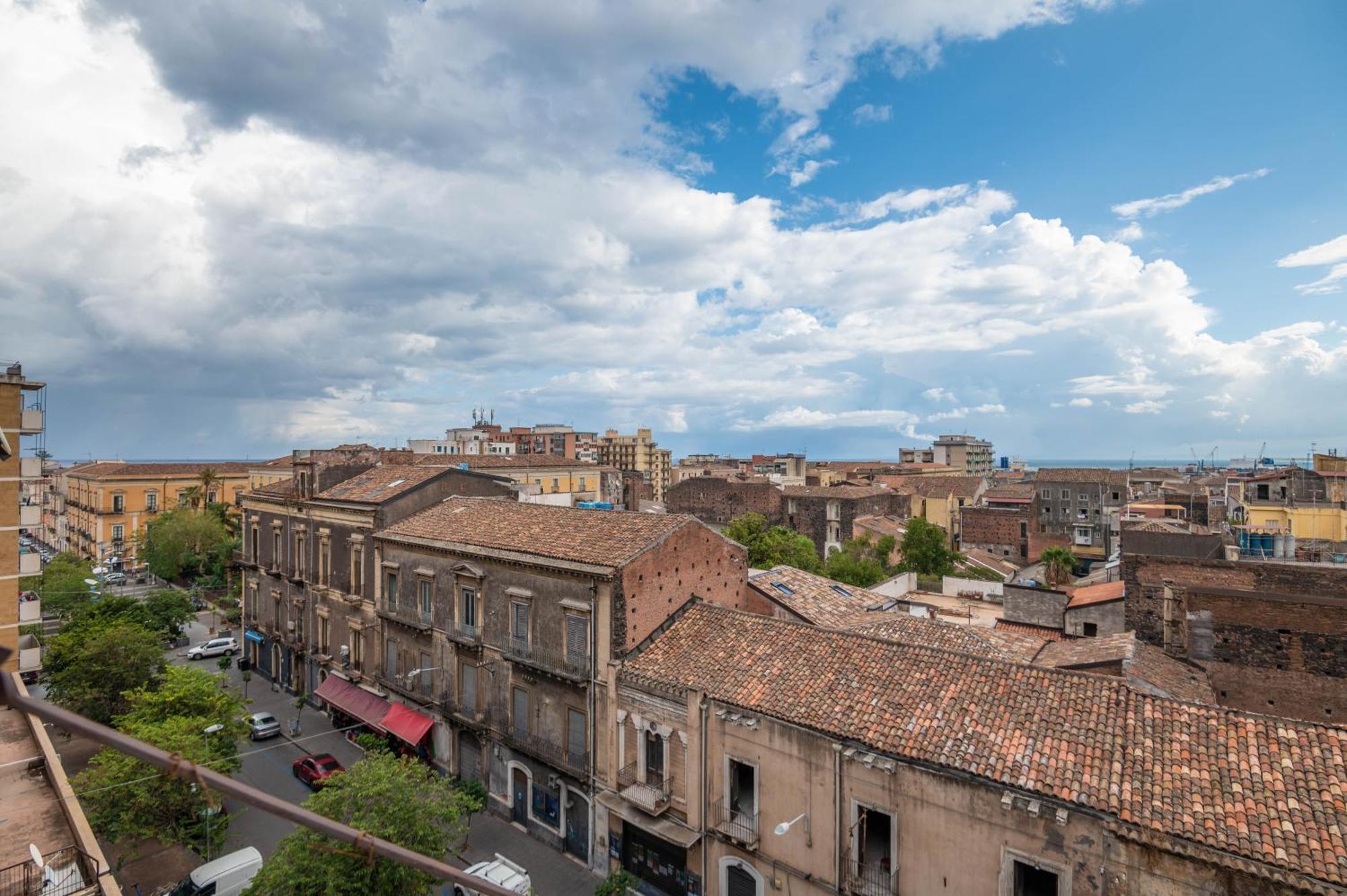 Nel Cuore Di Catania Apartment Exterior foto