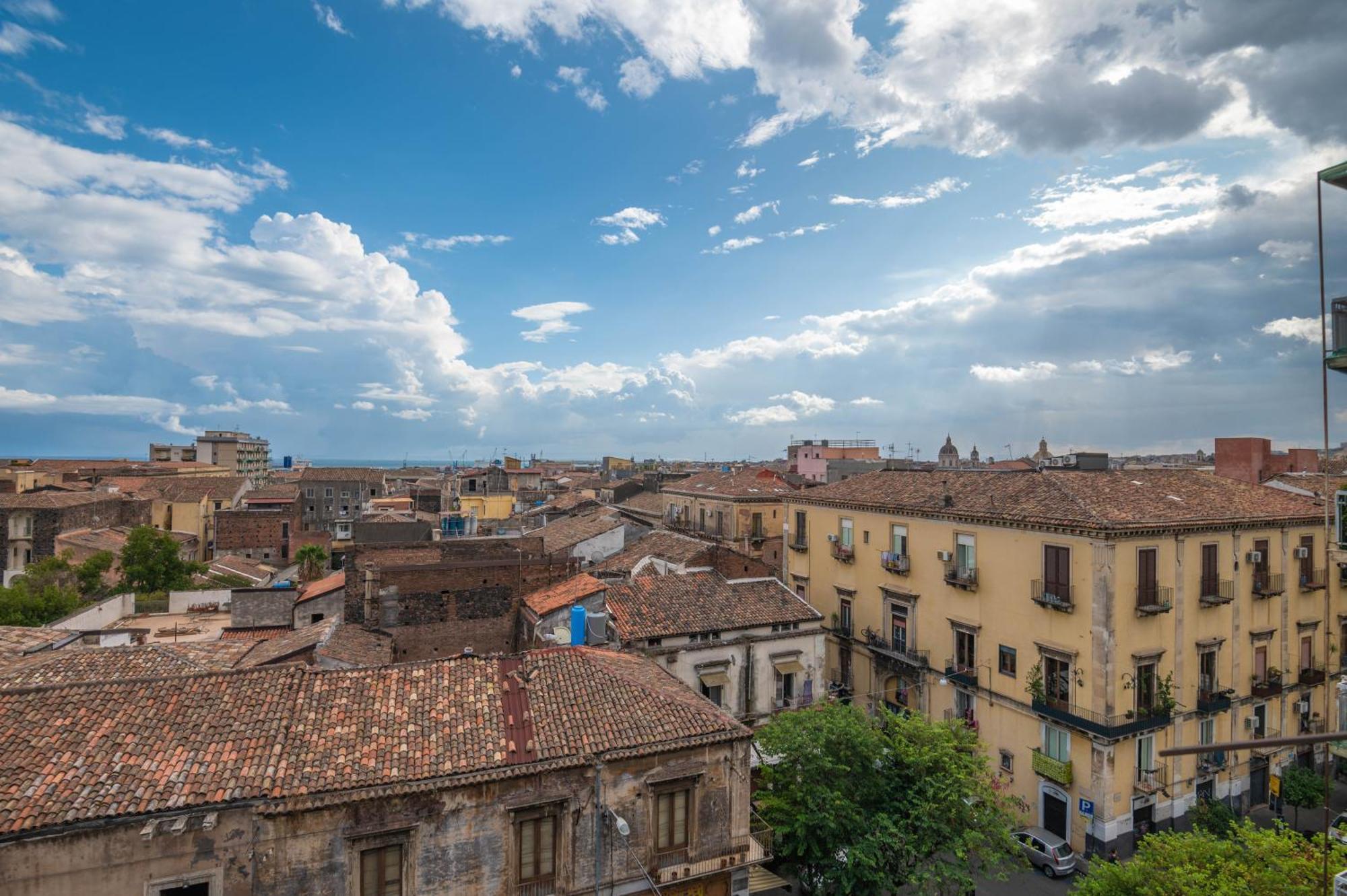 Nel Cuore Di Catania Apartment Exterior foto